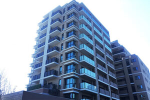 白壁マンション