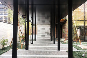 白壁マンション